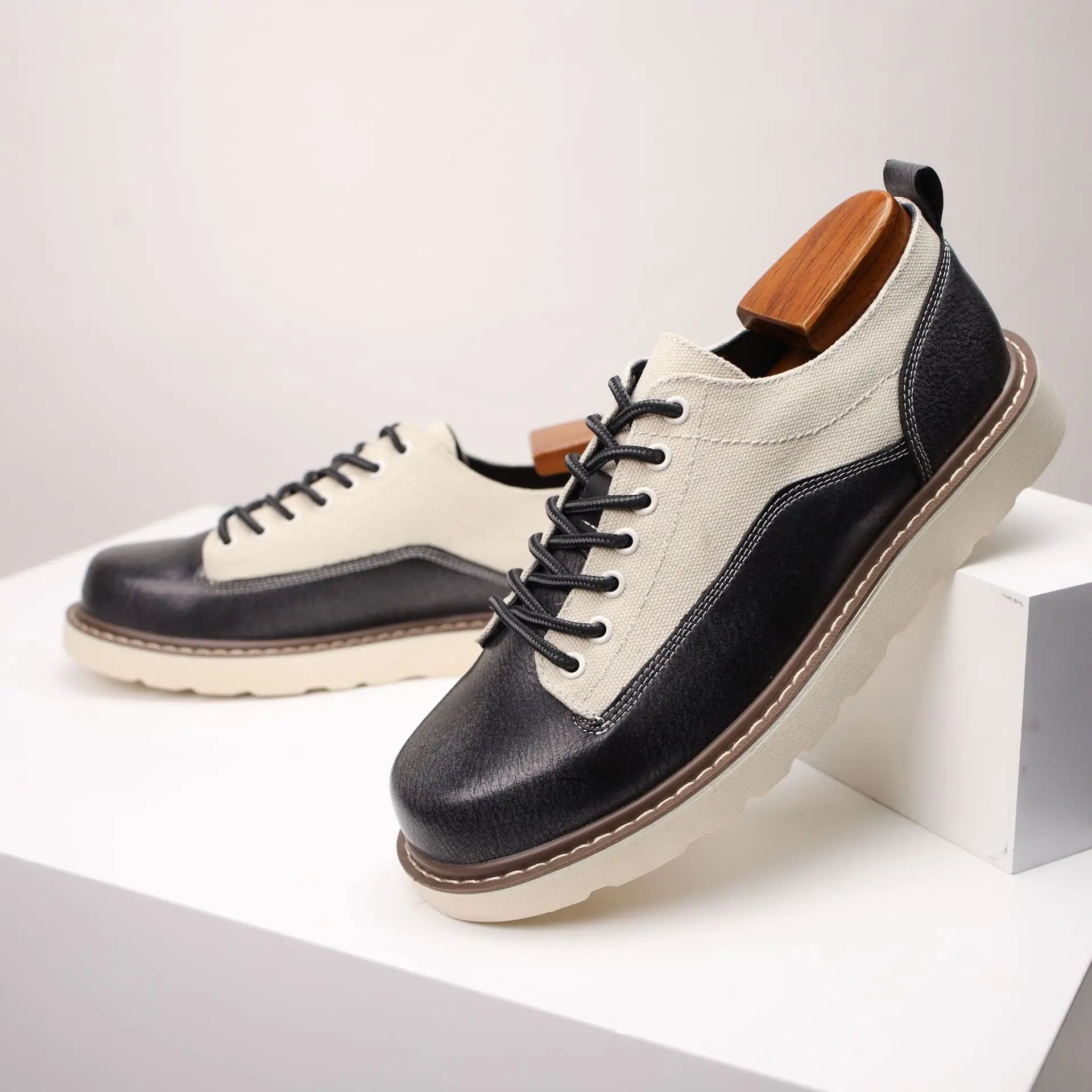Alderfield Full Grain & Canvas Oxford